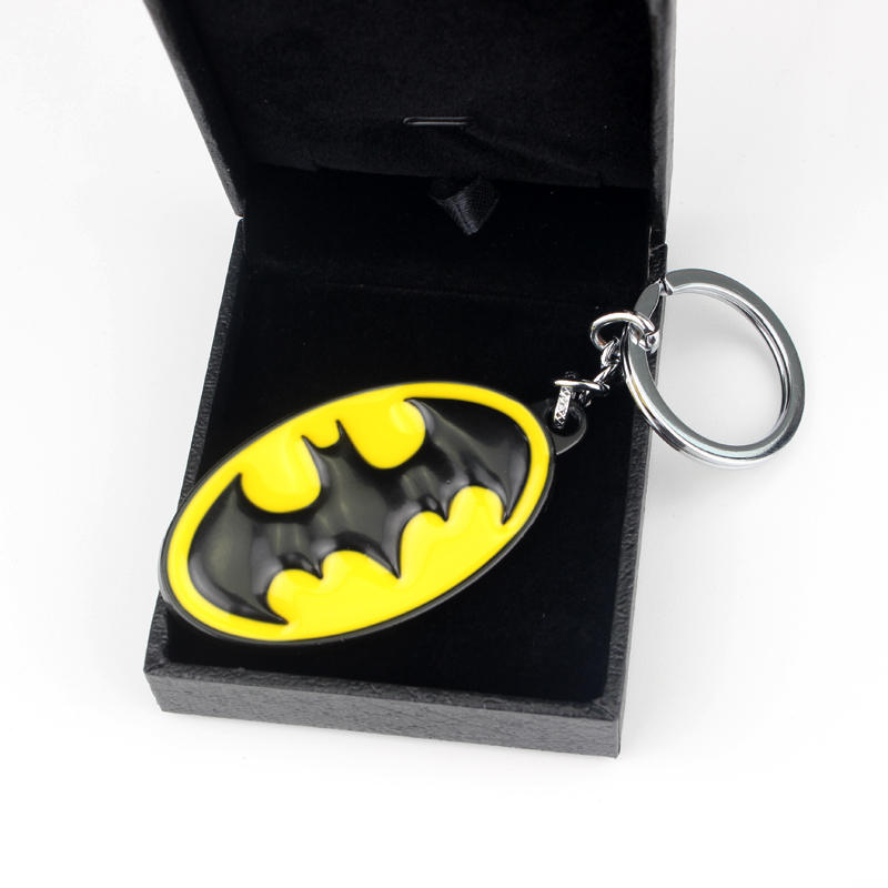 Chaveiro de metal oval preto e - Men Keychain Accessories avaliação e preço