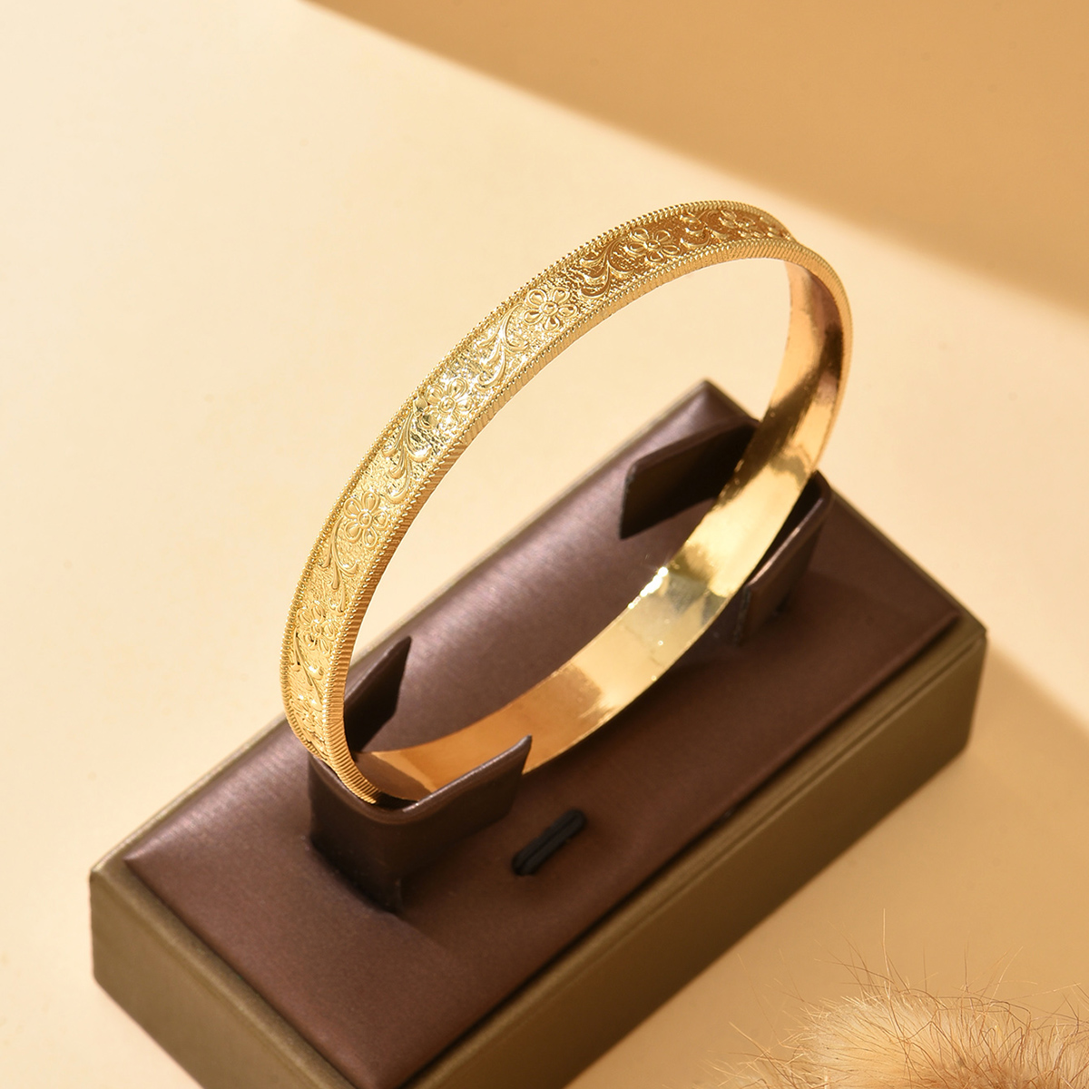 Acessório de Mão Golden Bride  - Men Accessories Elegant avaliação e preço